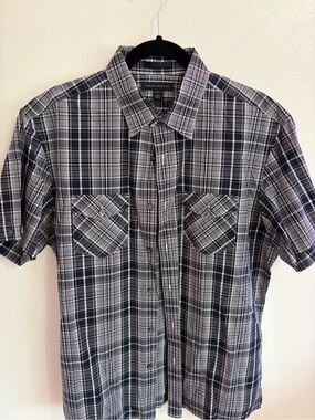 Banana Republic Men's Navy and White Plaid Short-Sleeve Button-Down Shirt